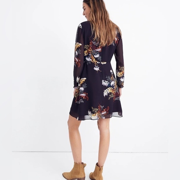 Madewell Lilyblossom Button-Front Dress in Blooming Oasis - Picture 3 of 16
